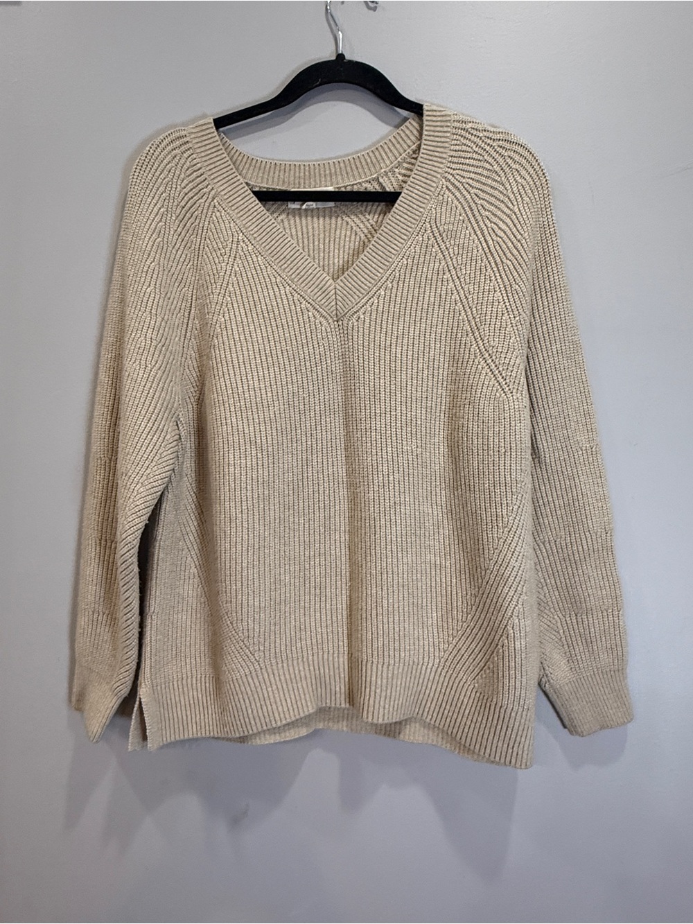 Marled Cream V-Neck Ribbed Sweater